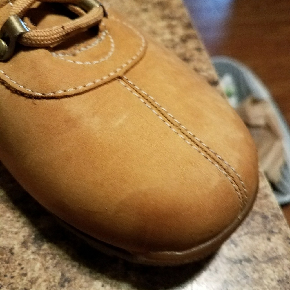 Boots - Picture 5 of 5